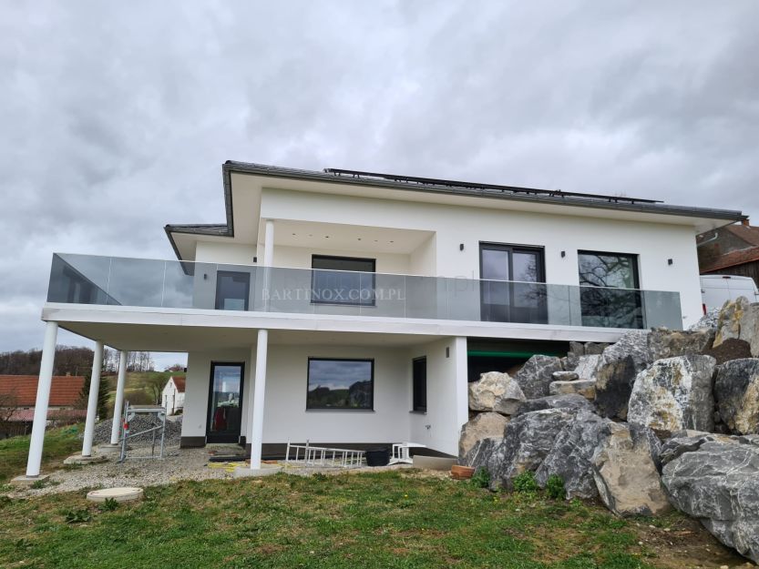 Balustrada całoszklana szkło 6,6,4 mm VSG ESG mocowanie w listwie aluminiowej 